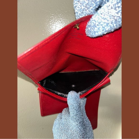 ❤️LOUIS VUITTON RED/CRANBERRY TRIFOLD EPI WALLET❤️ - Picture 10 of 14
